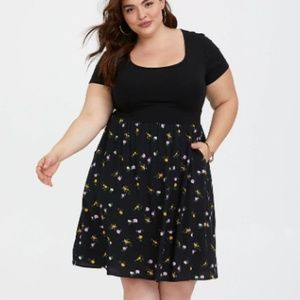 NWT Torrid Black Floral Knit to Woven Skater Dress